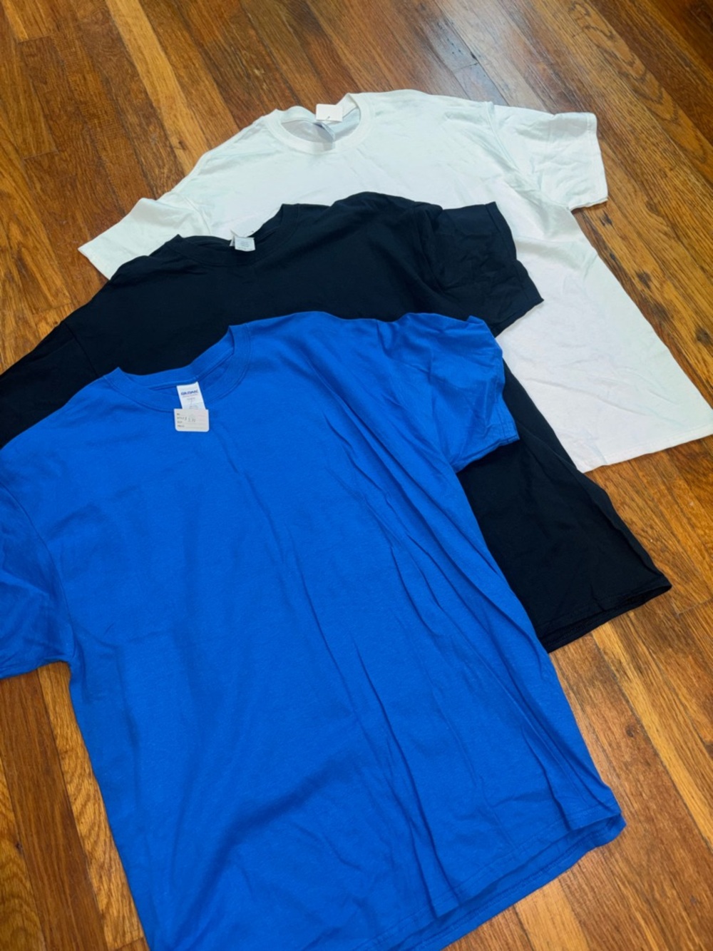 New Gildan  Men's Crew Neck T-Shirt Pack - Blue, Black & White Sz:XL